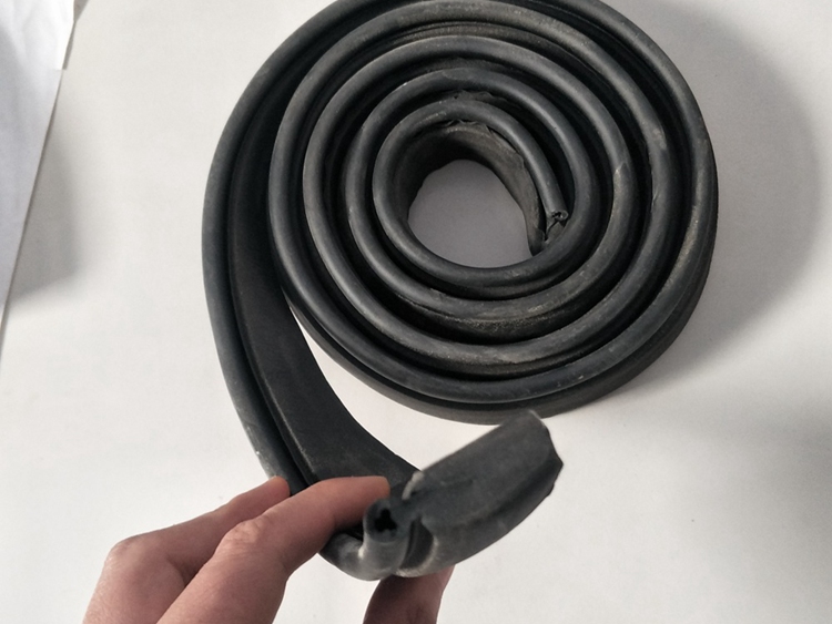 注漿管型止水條