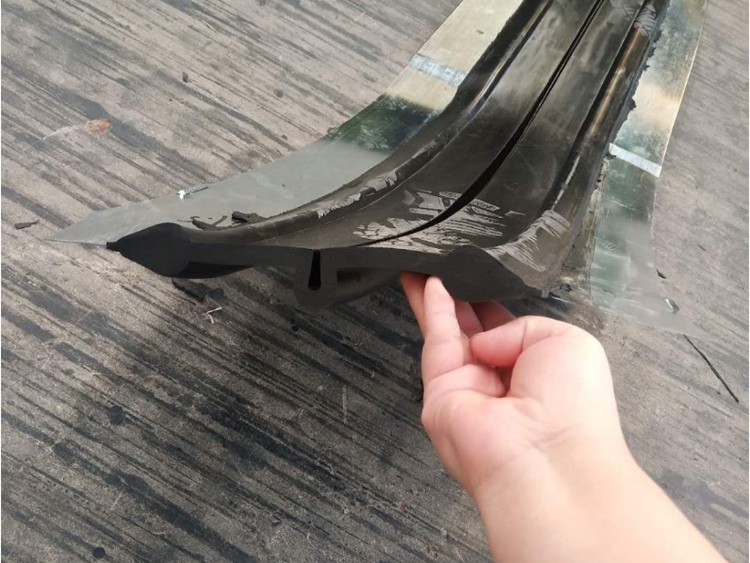 鋼邊橡膠止水帶